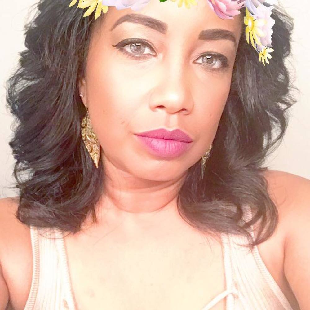 Meet your Posher, Noelis
